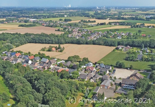 Luftbild von Menzelen-Ost / Schulstrasse im Juli 2021